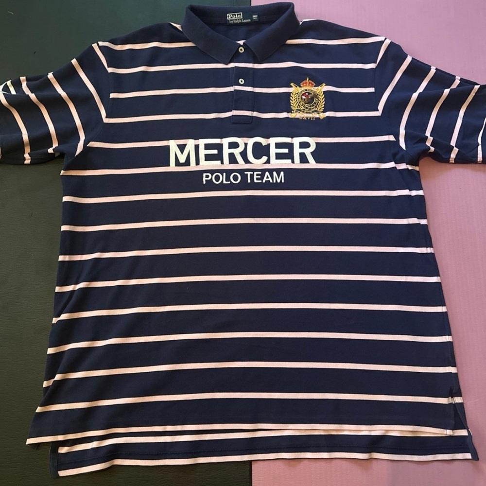 I’m selling a Polo Ralph Lauren Classic Shirt